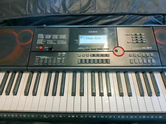 Vendo Teclado Casio CT-X 3000