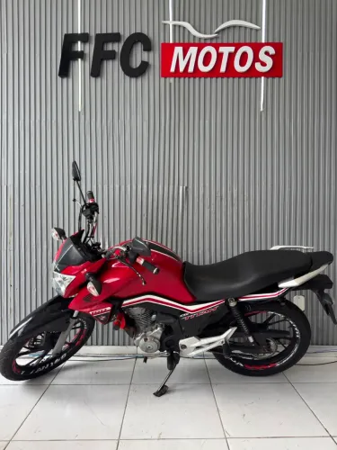 Titan 160 ex ano 2019 IPVA 2026 pago Faço Financiamento