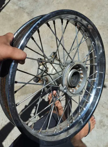 Roda aro 17/*Raio 4mm* /cubo pra Bros (leia a descrição)