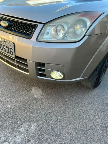 Ford Fiesta Sedan 1.0 8V Flex 4P 2008