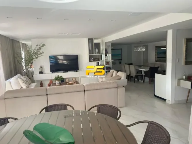 Apartamento Beira-Mar para Locação Alto Padrão | Pé na Areia REF: AP1403