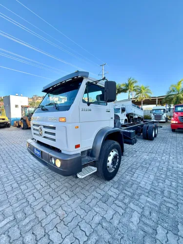 VW 23.230 WORKER 6x2 2015/2016 TRUCK BARATO (SOMOS LOJA)