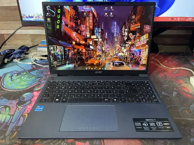 Acer Aspire Go 15 com Core i5-1334U 16GB RAM DDR5