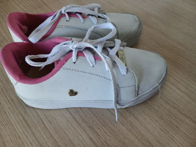 Tenis infantil 28 $22.00