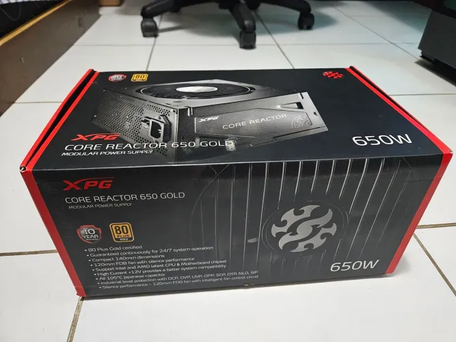 Fonte XPG Core Reactor 650W 80 gola (primeiro modelo)