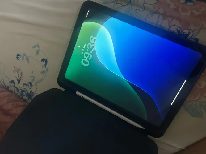 iPad 11