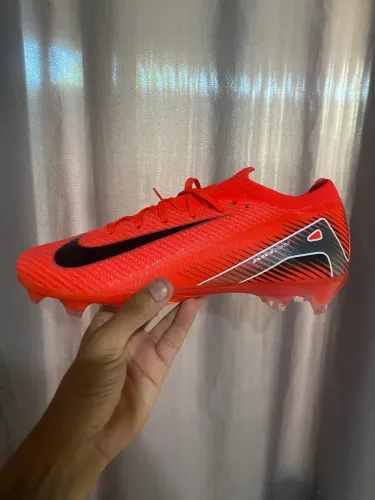 Chuteira Nike