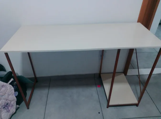 Mesa escrivaninha 1,14x0,45