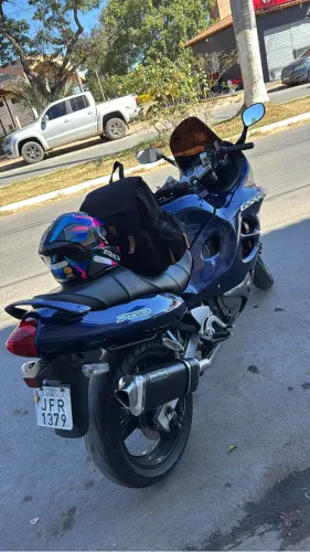 Suzuki GSXF 750