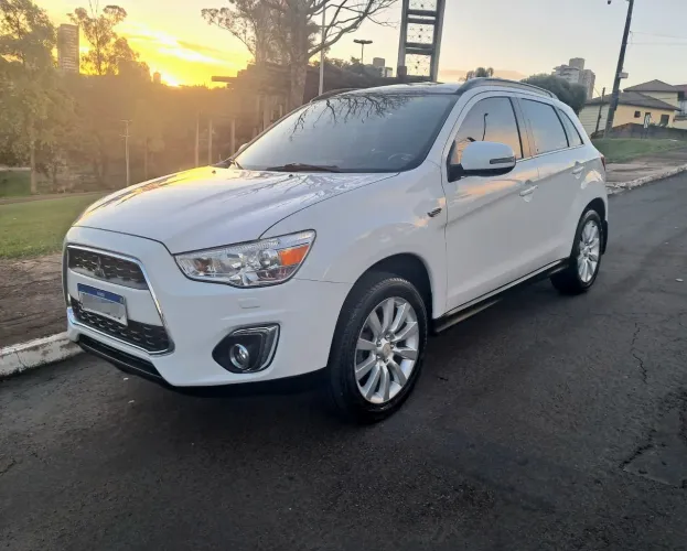 Mitsubishi ASX 2.0 16V 4X4 160cv Aut. 2014