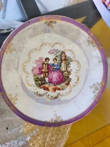 Vendo prato decorativo porcelana antiga