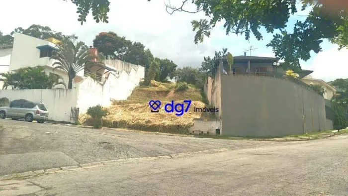 Terreno de alto padrão no Parque dos Príncipes 462 m²