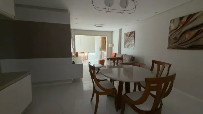 Ed. Dellamare | Vista Mar | 110m² | 3 Suítes | Andar Alto | Reformado | Ponta do Farol