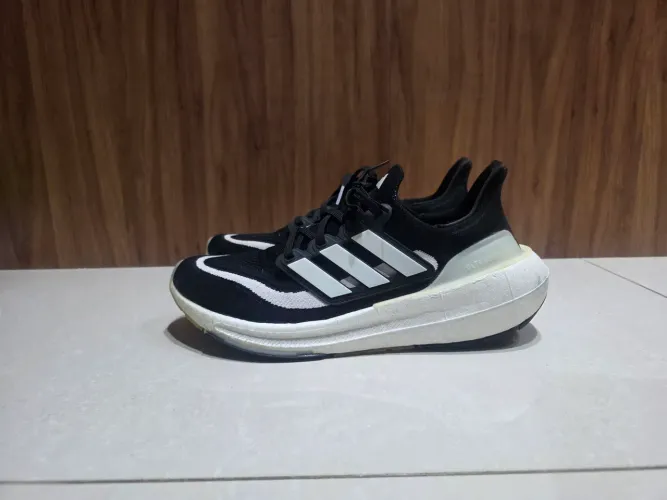 Tênis adidas ultraboost