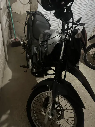 Bros 160 2023 preta