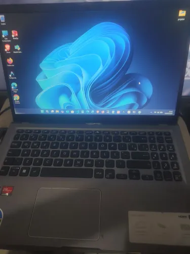 Notebook Asus 8gb de ram Ryzen 5