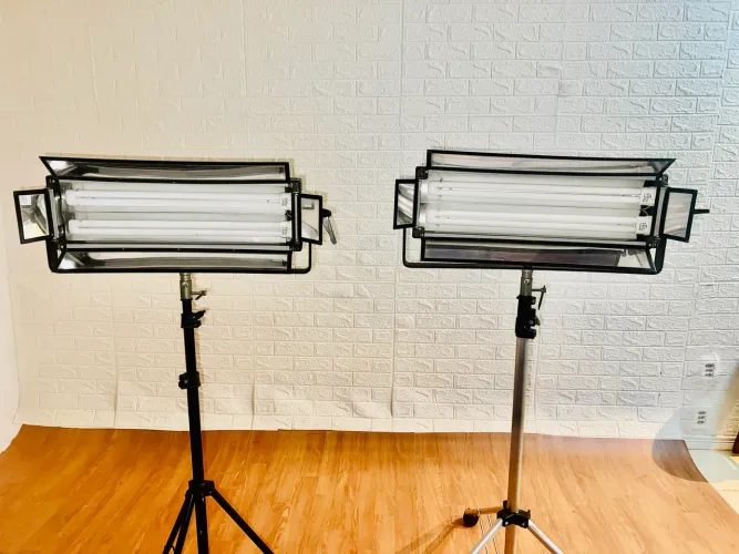 Kit 2 Iluminadores Profissionais Mako Digital Light 2x55