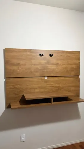 Painel de Tv até 60 polegadas em excelente estado de conservação 