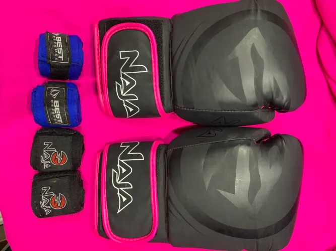 Luva e boxe NAJA nº 12 com 2 bandagens