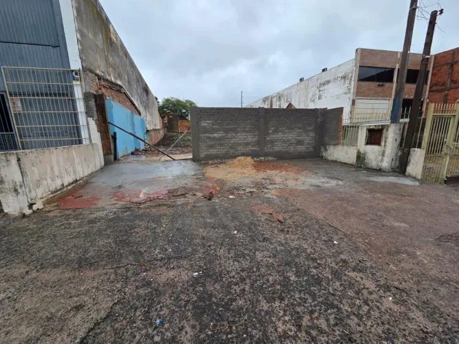 TERRENO COMERCIAL em Porto Alegre - Rio Grande do Sul, Sarandi
