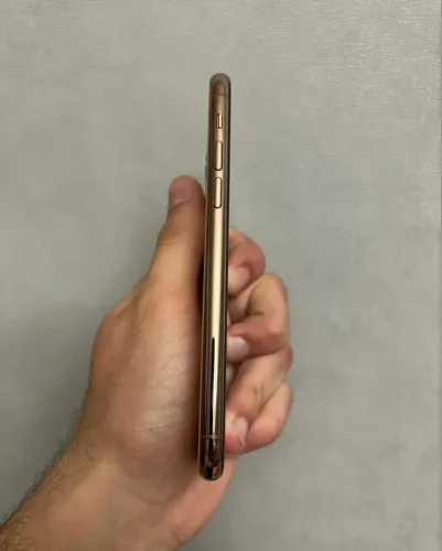 VENDO IPHONE 11 pro Dourado