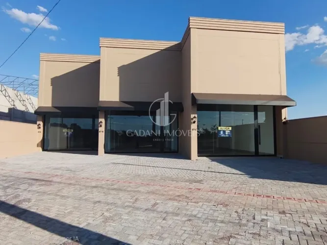 SALA COMERCIAL DE 176M² PARA LOCAÇÃO POR R$ 6.800,00 NO PARQUE DO LAGO EM SINOP/MT - GADAN