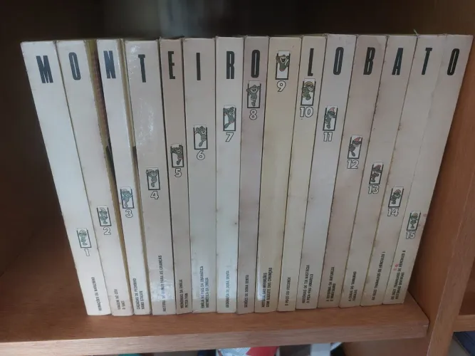 Coleção Monteiro Lobato(capa dura - 15 volumes) - Raridade