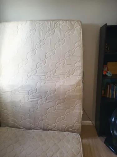 Colchão Ortobom de casal de espuma D33