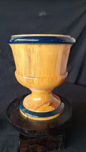 vaso de madeira torneada 