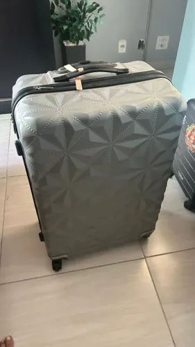 2 Malas de viagem usadas - R$ 80 cada ou R$ 160 as duas