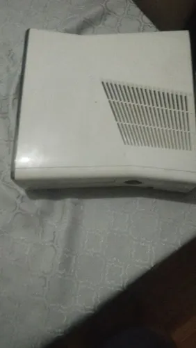 Xbox 360 branco com jogos no hd de 320 gb