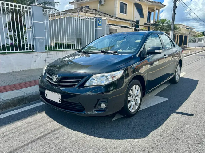 Toyota Corolla Altis 2.0 Flex 16V Aut. 2012
