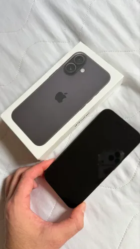 iPhone 16 - 128 GB (garantia Apple) até novembro