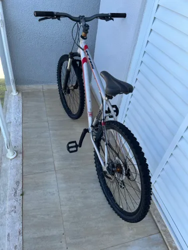 Bicicleta KHS Alite 150 aro 26