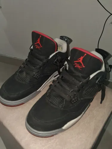 Jordan 4