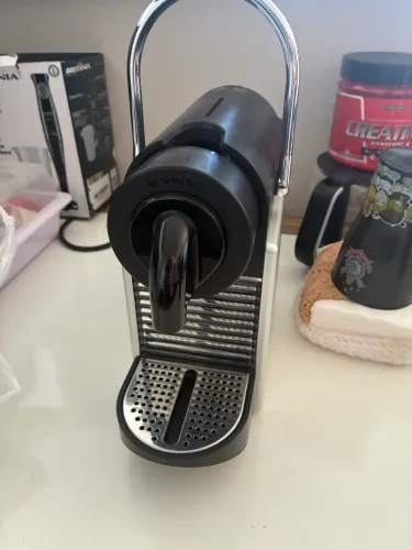 Cafeteira nespresso usada