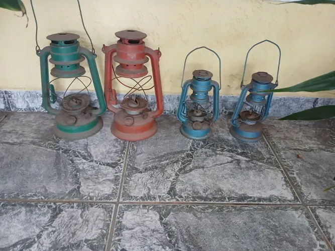 Lampião antigo a querosene, perfeito para chácara sítio acampamento colecionador 