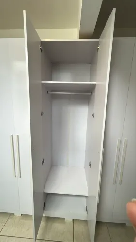 ? GUARDA-ROUPA GIGANTE 8 PORTAS BRANCO ? USADO APENAS 2 MESES!