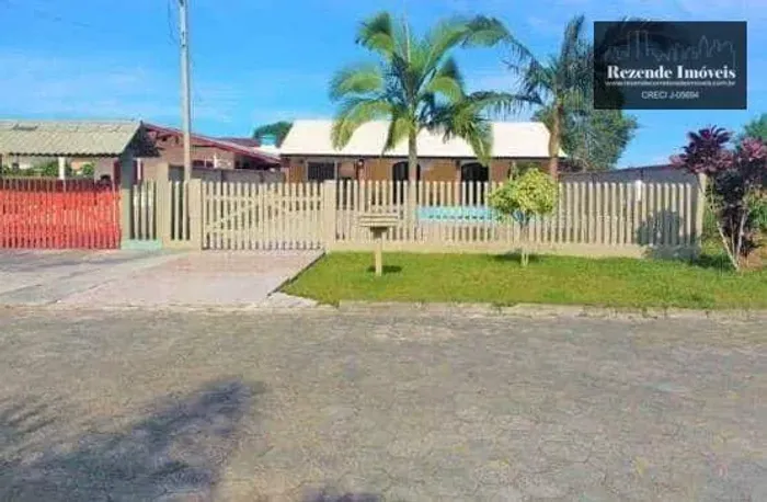 Casa 3 quartos venda - Balneário Coroados - Guaratuba/PR