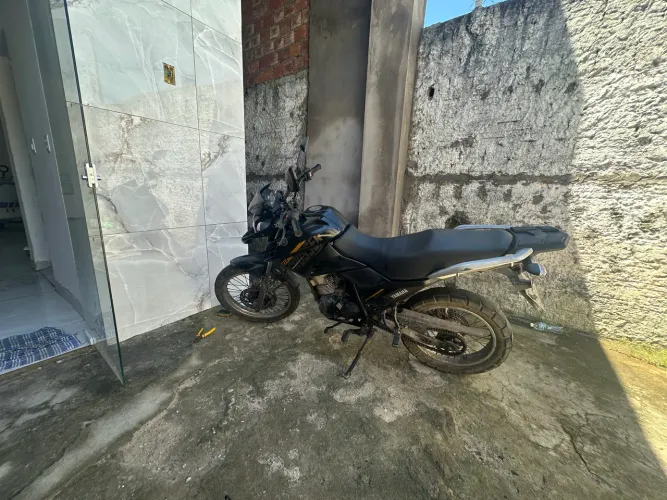 Vendo minha moto de uso pessoal