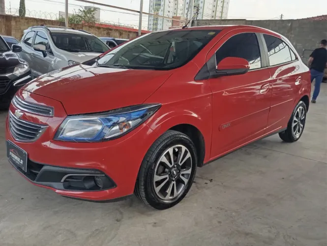 Chevrolet Onix Hatch LTZ 1.4 8V Flex Power Mec. 4P 2015