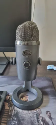 Microfone Profissional BLUE Yeti Nano Logitech Semi-novo