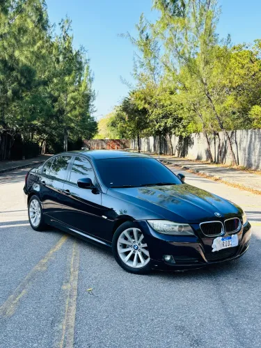 BMW 320I A 2010
