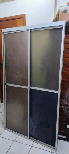 Box para banheiro (usado) tamanho 1 metro por 1,80