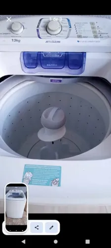 Vendo máquina de lavar Eletrolux de13 kilos, funcionando perfeitamente.