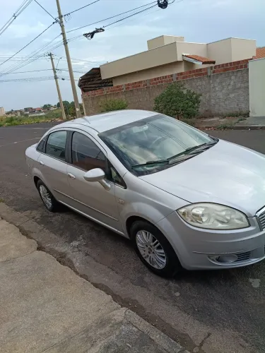 Fiat Linea 1.9/ HLX 1.9/1.8 Flex Dualogic 4P 2010