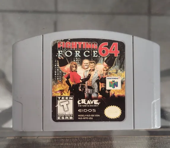 cartucho de jogo Fighting Force 64 original para o console Nintendo 64.