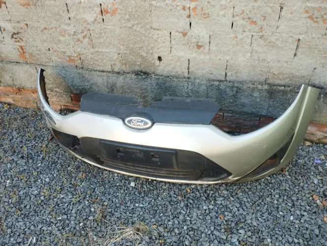 Para-choque Ford fiesta 2011