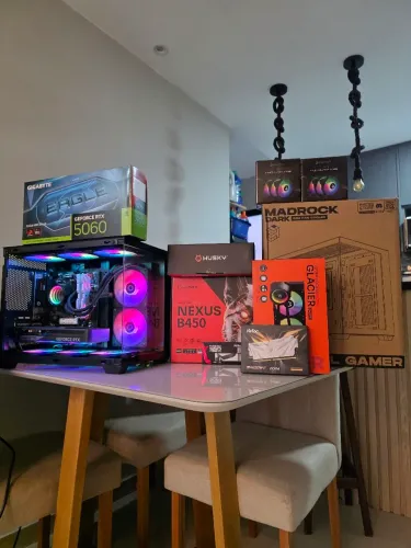 PC GAMER TODAS PEÇAS NOVAS RTX 5060/ RYZEN 7 5700X/ 32GB/ 1TB NVME (ACEITO TROCAS, LEIA)