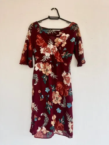 VESTIDO VINHO AQUAMAR TAMANHO M